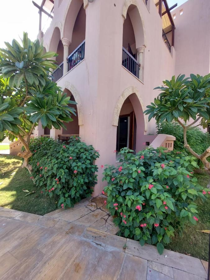 Ground Floor Apartment By Circular Pool In Talabay Áqaba Exterior foto