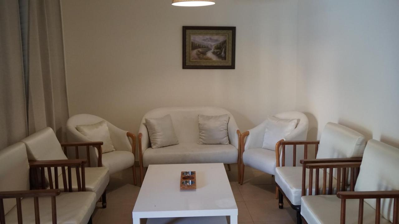 Ground Floor Apartment By Circular Pool In Talabay Áqaba Exterior foto